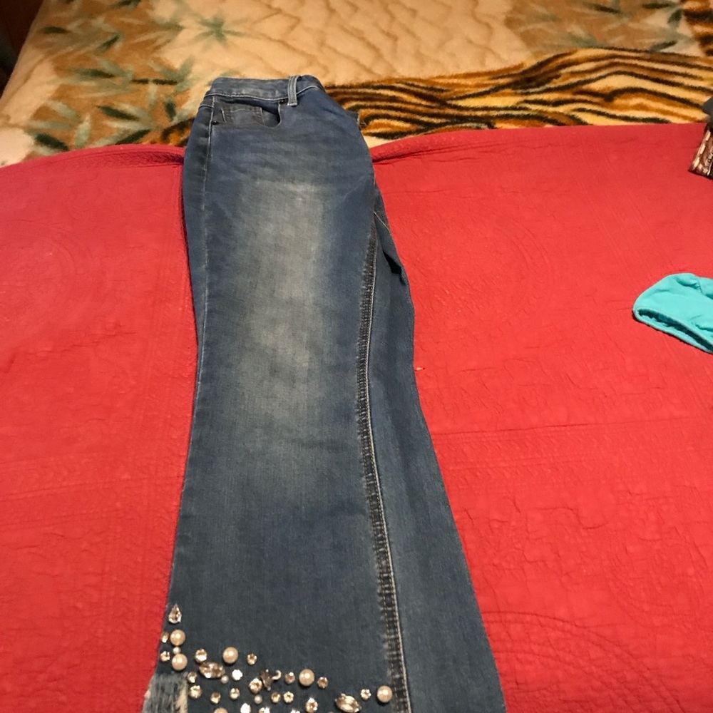 Women's Blue Jeans with Pearl Embellishments